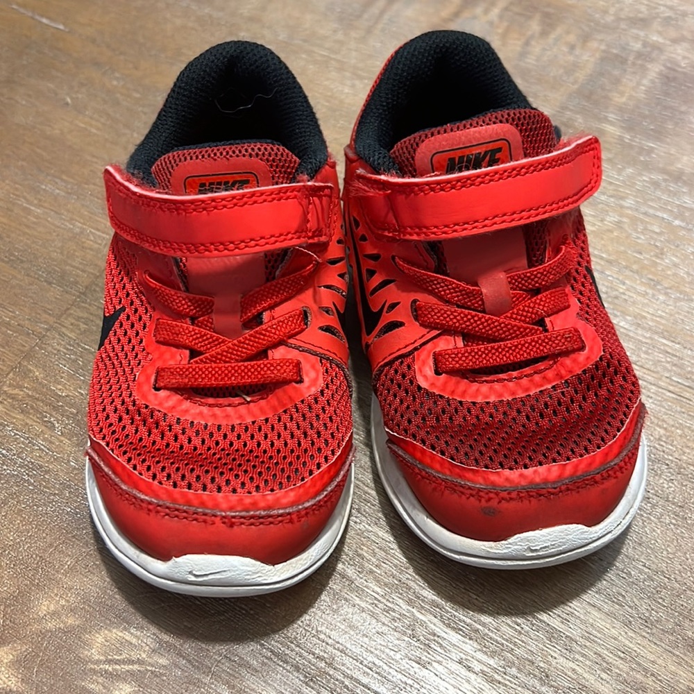 Red Nike Shoes 8C